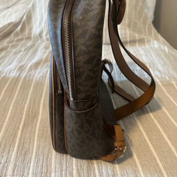Michael Kors backpack - Picture 3 of 5